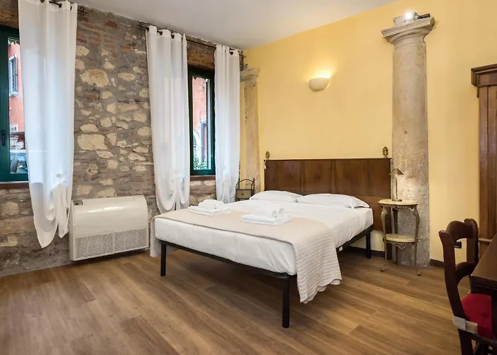 Junior Cangrande - Veronainflat 维罗纳